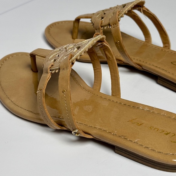 Sam Edelman Circus Women's Carney Medallion Almond Patent Thong Sandal 8.5 US - Picture 4 of 8